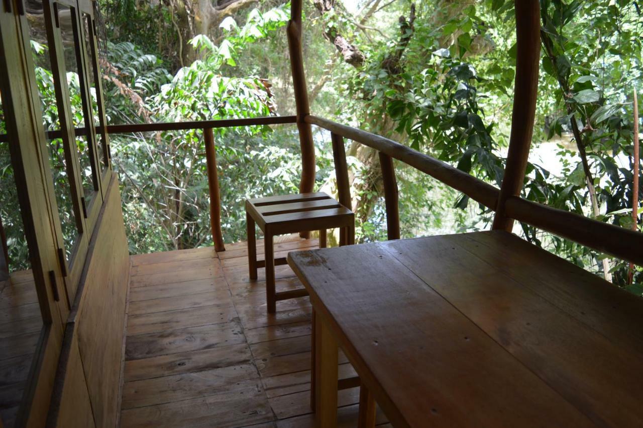 Kumbuk Tree House Villa Тисамахарама Екстериор снимка